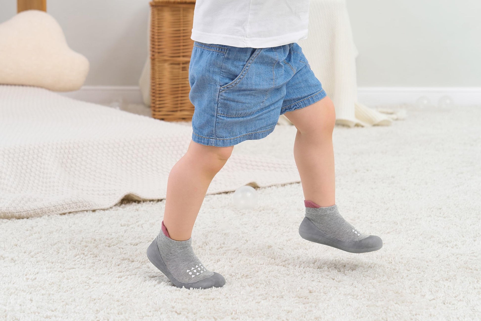Hstyle Baby Sock Shoes Toddler Walking Shoes Infant Non-Slip Slippers Soft Rubber Sole Sneakers for Baby Boys Girls