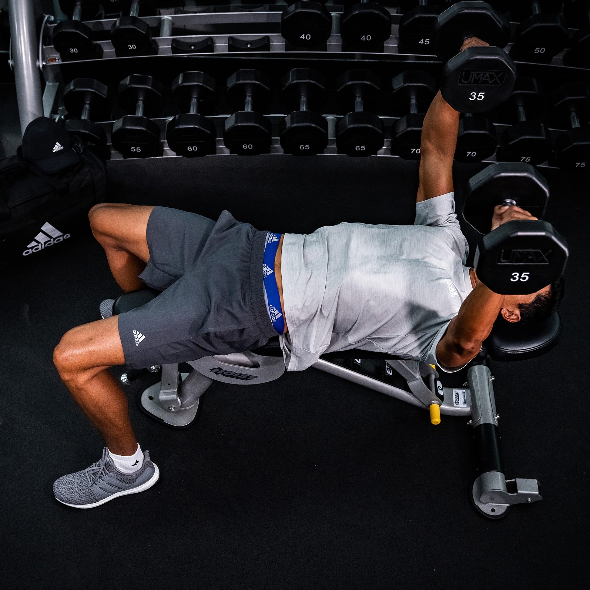 adidas Men's Socks, Athletic Cushioned Quarter 6-Pack, Ankle Fit with Arch Support, White/Black, Large