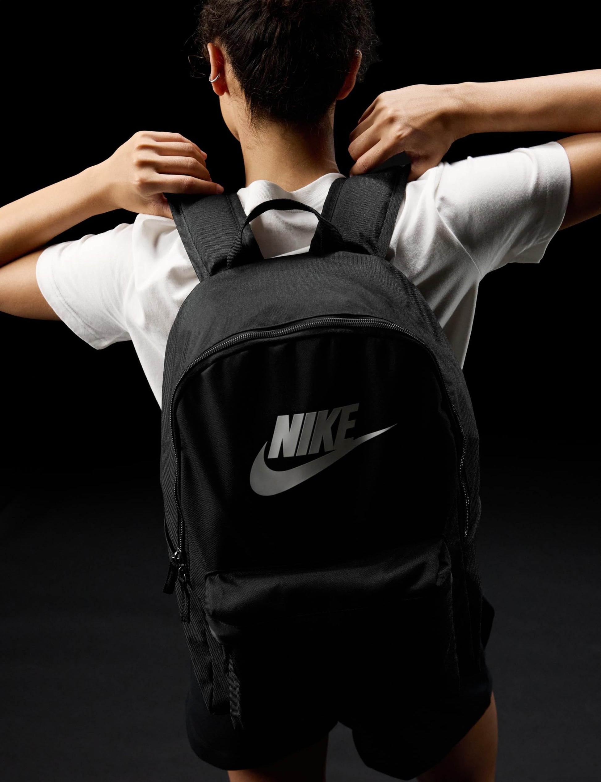 Nike Heritage, Black/Black/White, Medium