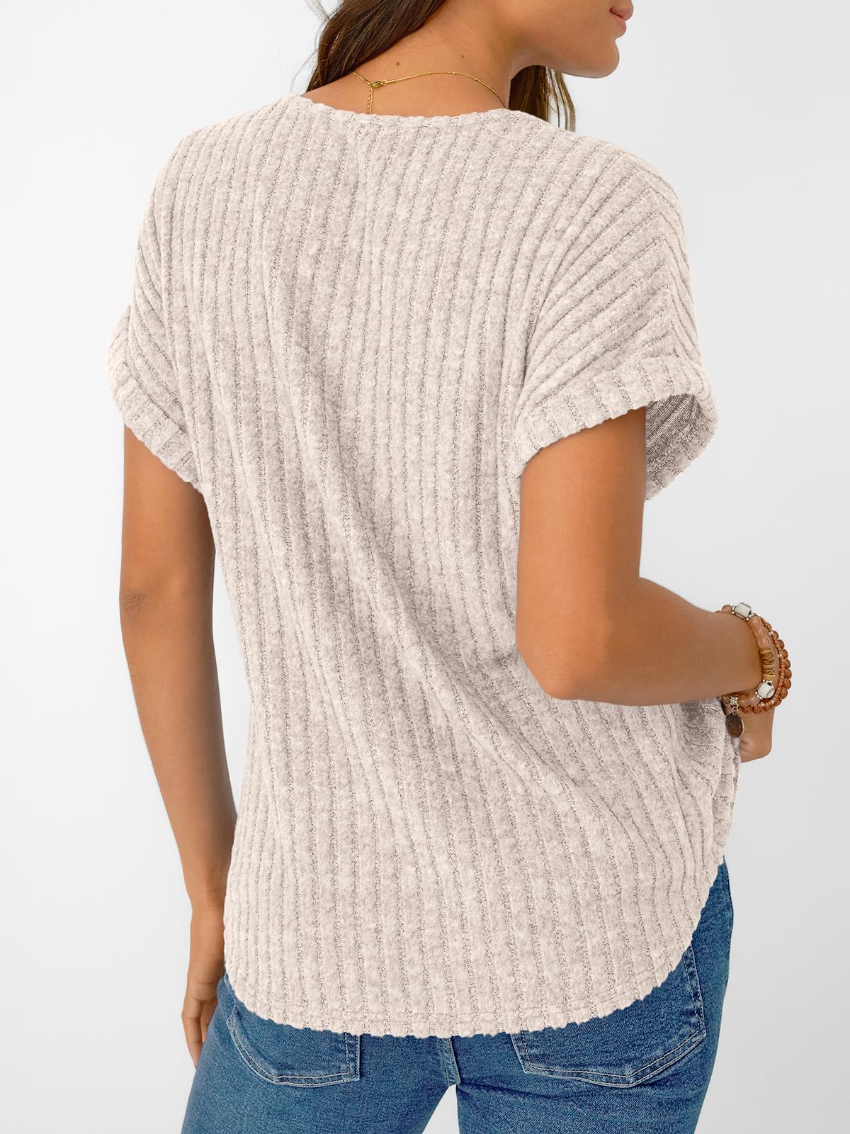 AUTOMET Women Tops Summer Sweaters Short Sleeve V Neck Shirts 2025 Spring Fashion Dressy Casual Business Tunic Blouses Apricot M