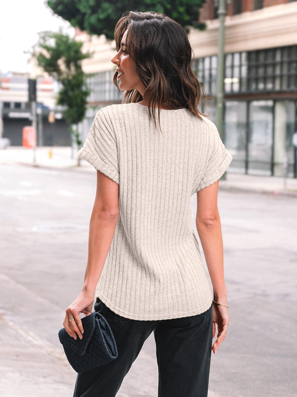 AUTOMET Women Shirts Fall Sweaters Regular Fit Short Sleeve Tunic Tops 2025 Dressy Casual Business Blouses Apricot L