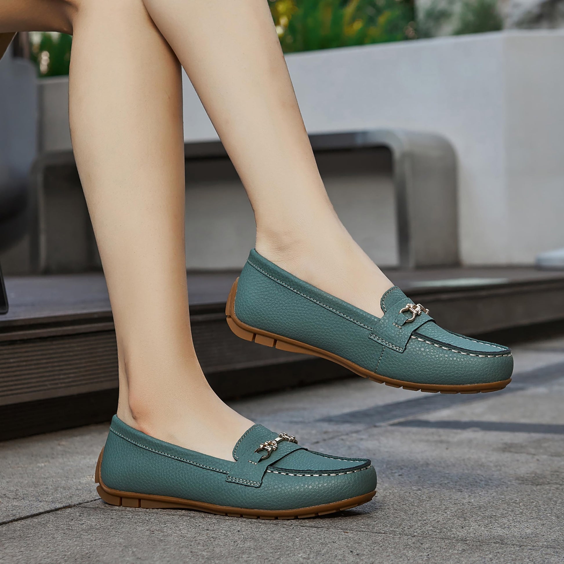 KORDAL Women's Comfortable & Lightweight Green Leather Loafers Slip-Ons Driving Mocs Walking Shoes Cute Business Casual Dress Shoes Work Flats for Women 7.5 M US