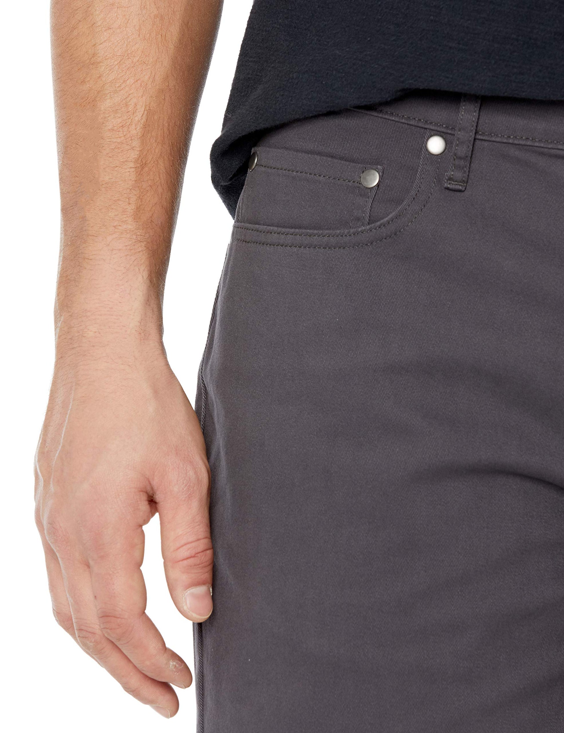 Amazon Essentials Men's Straight-Fit 7" Inseam Stretch 5-Pocket Shorts, Dark Grey, 36