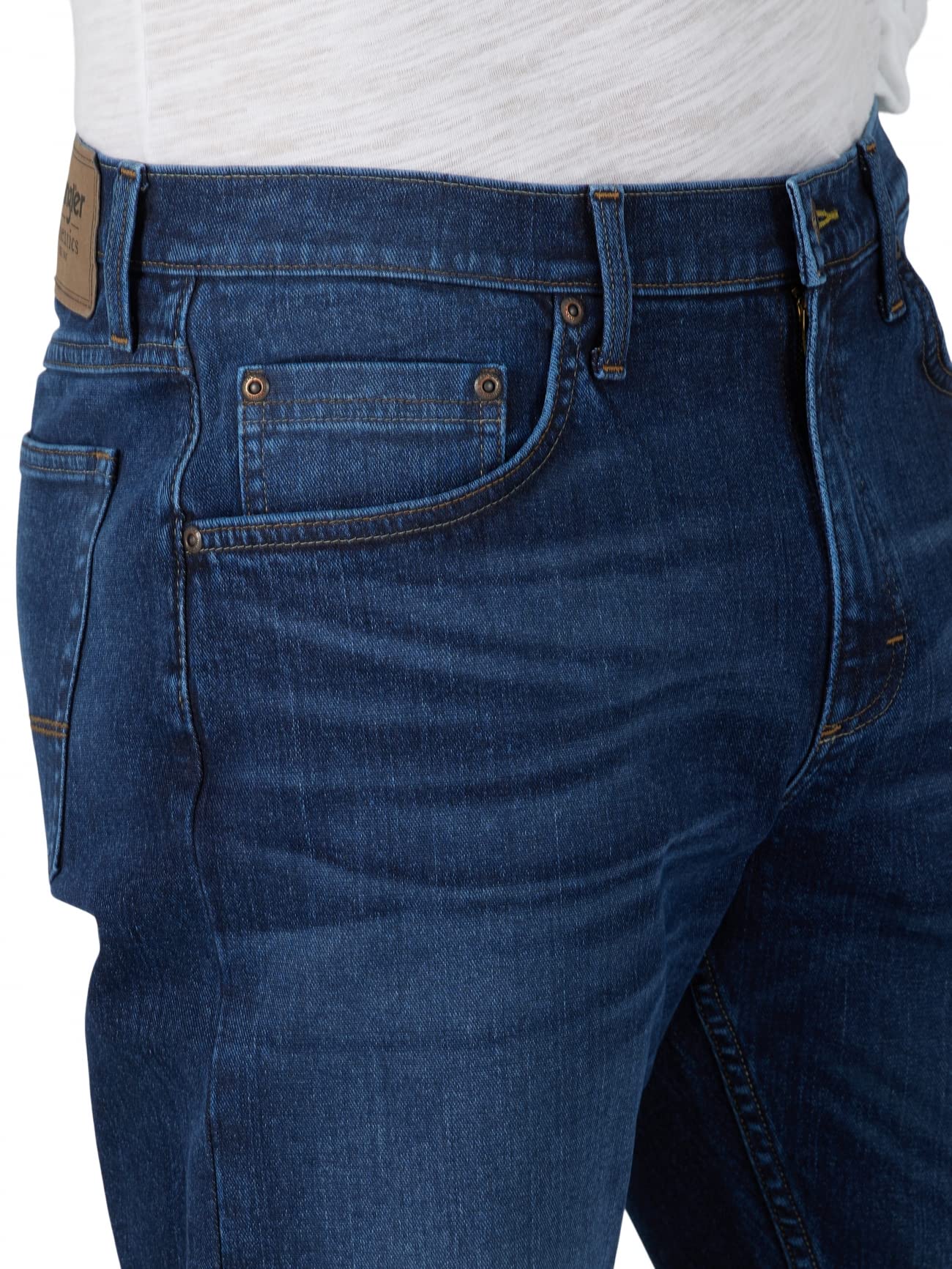 Wrangler Authentics Men's Athletic Fit Stretch Jean, Baker, 38W x 30L