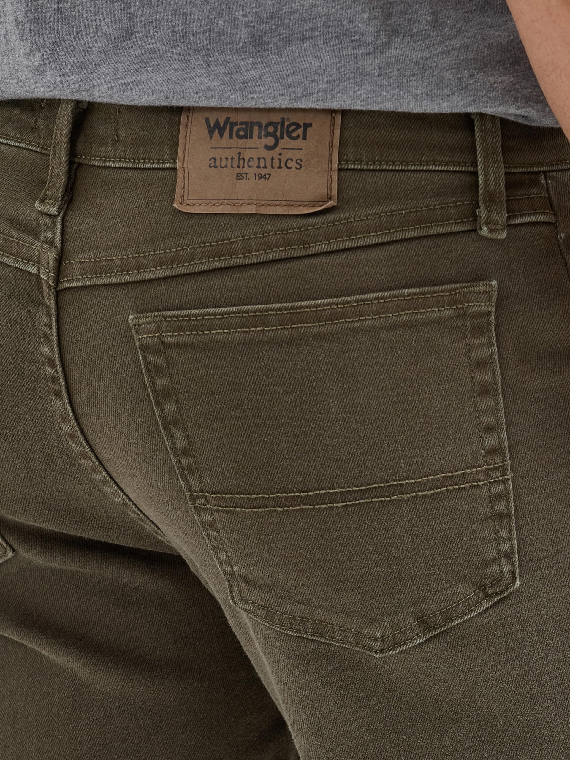 Wrangler Authentics Men's Classic 5-Pocket Relaxed Fit Flex Jean, Olive